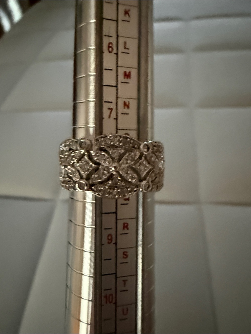 Intricate Silver-Tone Filigree Women's Statement Ring - Dazzling Clear Accents